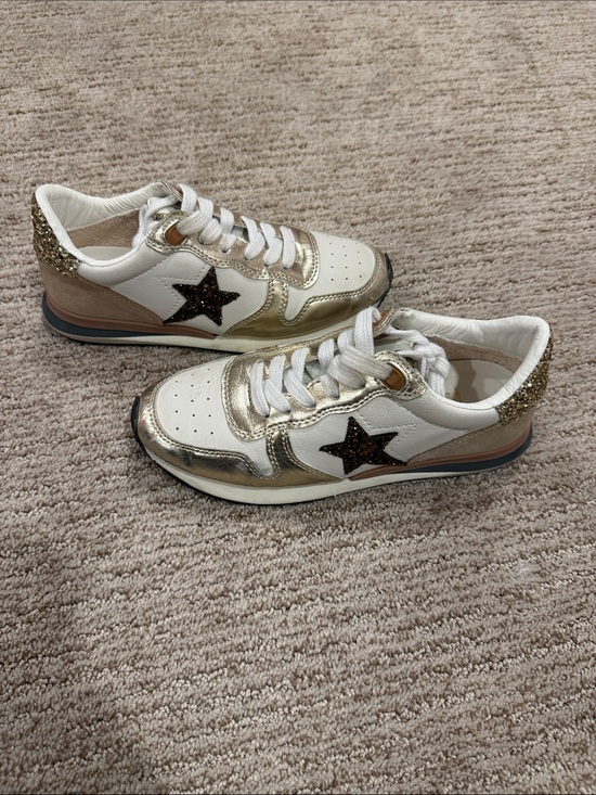 Vintage Havana Shoes - Vintage Havana White and Gold Star Accent Sneakers
